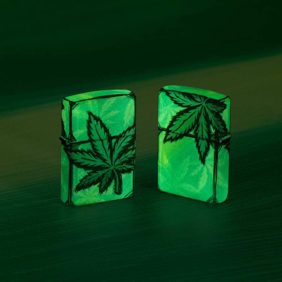 glowing leaves design